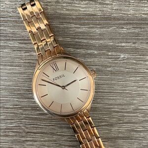 Fossil Metallic Rose Timepiece